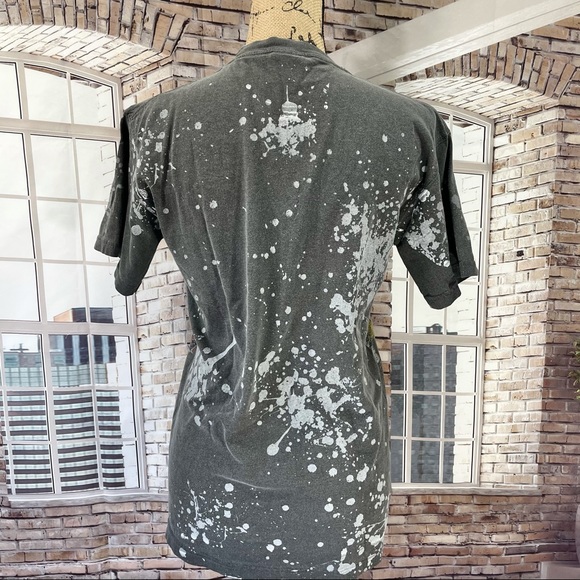 Urban Outfitters Pink Floyd Print Tee - Picture 15 of 16